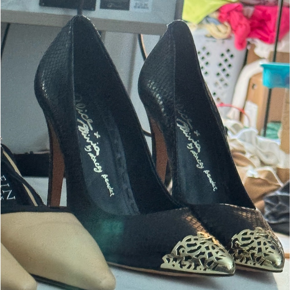 Alice and Olivia new